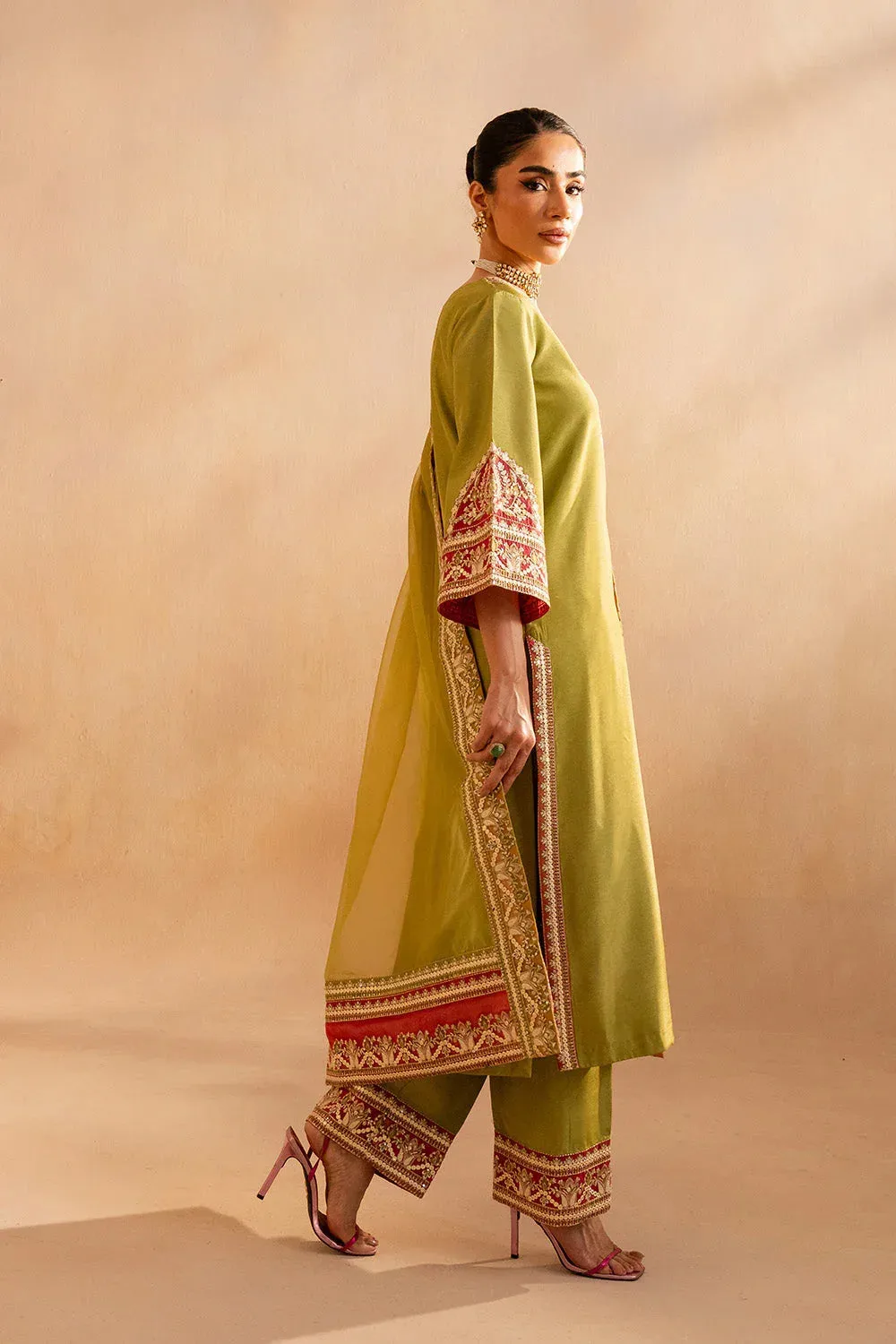 Maryum N Maria Dhahab 25 Mehndi Green Organza – view 3 – Poshaq