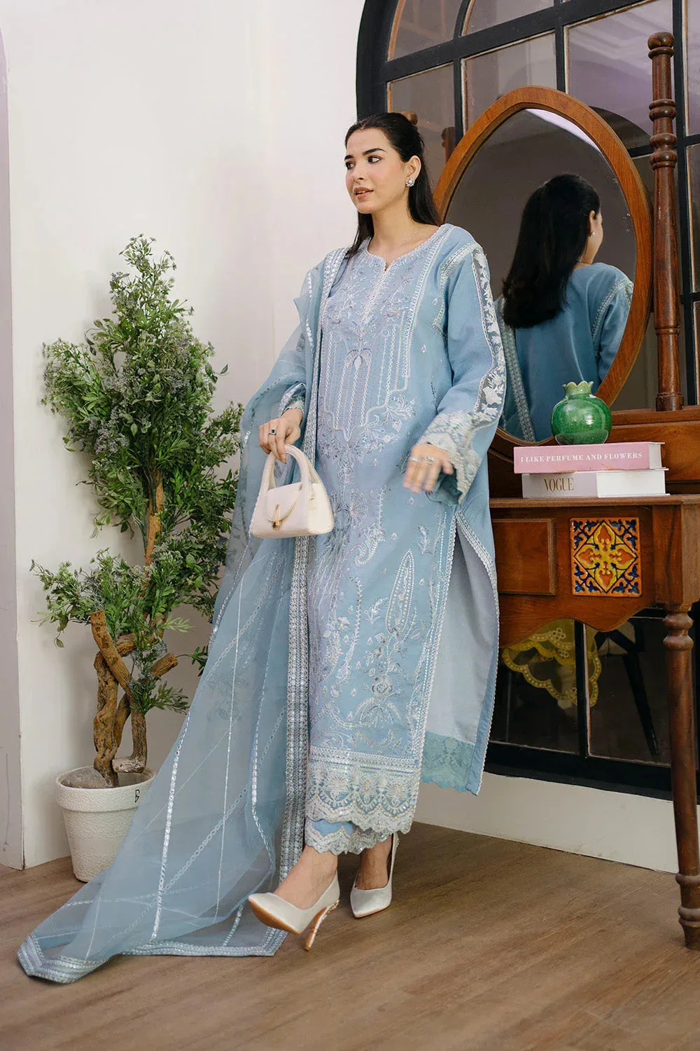 Maryum N Maria Koel 25 Light Blue Organza – view 1 – Poshaq