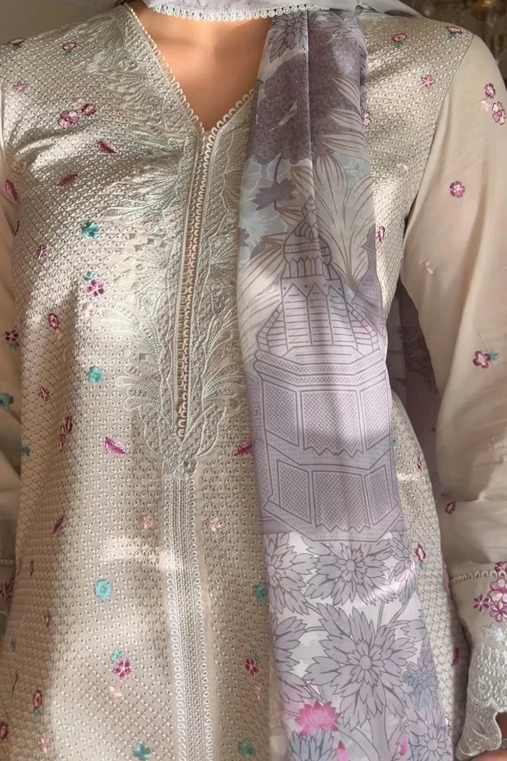 Maryum N Maria Elara 25 Pastel Gray Organza – view 2 – Poshaq
