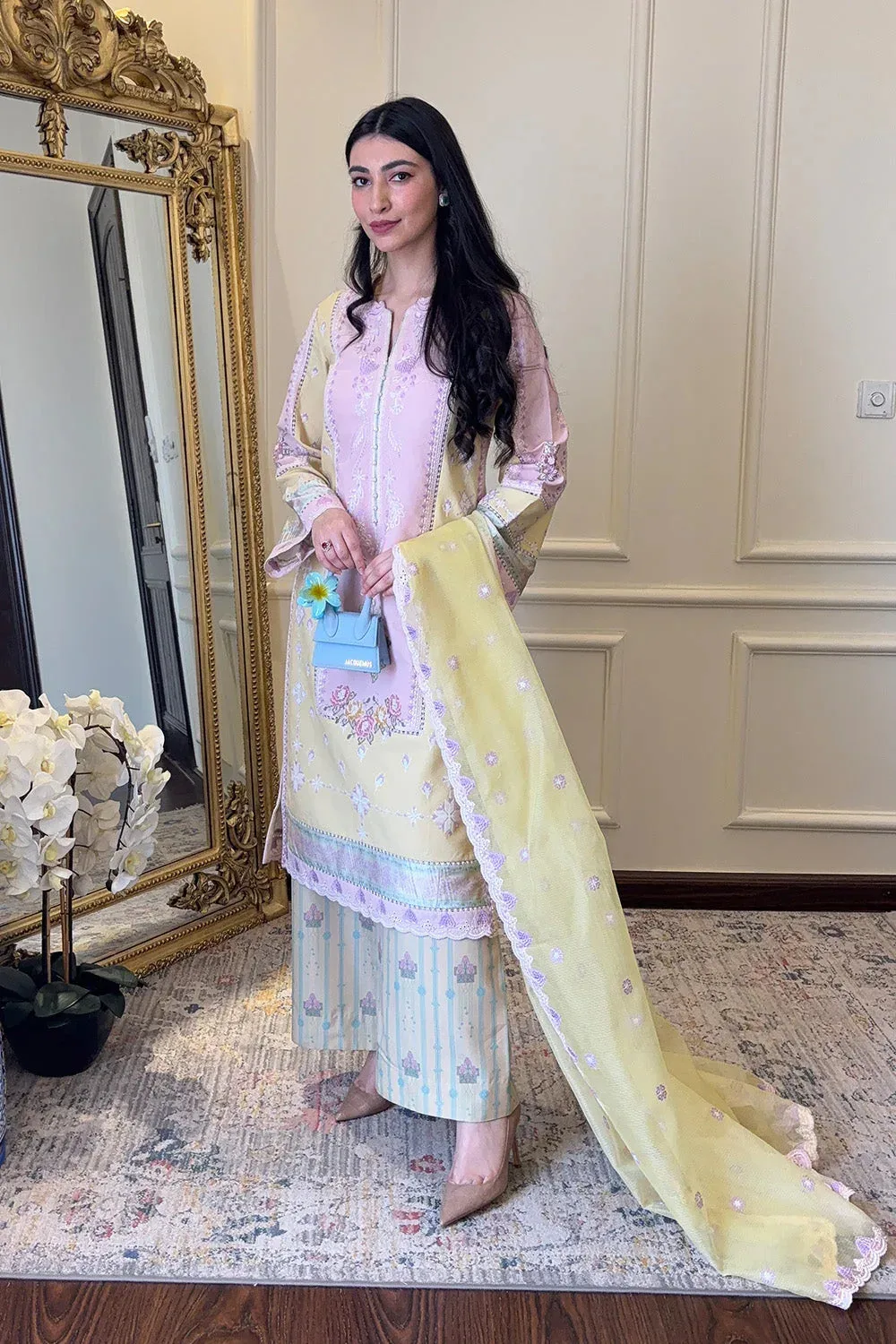 Maryum N Maria Elara 25 Pastel Yellow Satin – view 2 – Poshaq