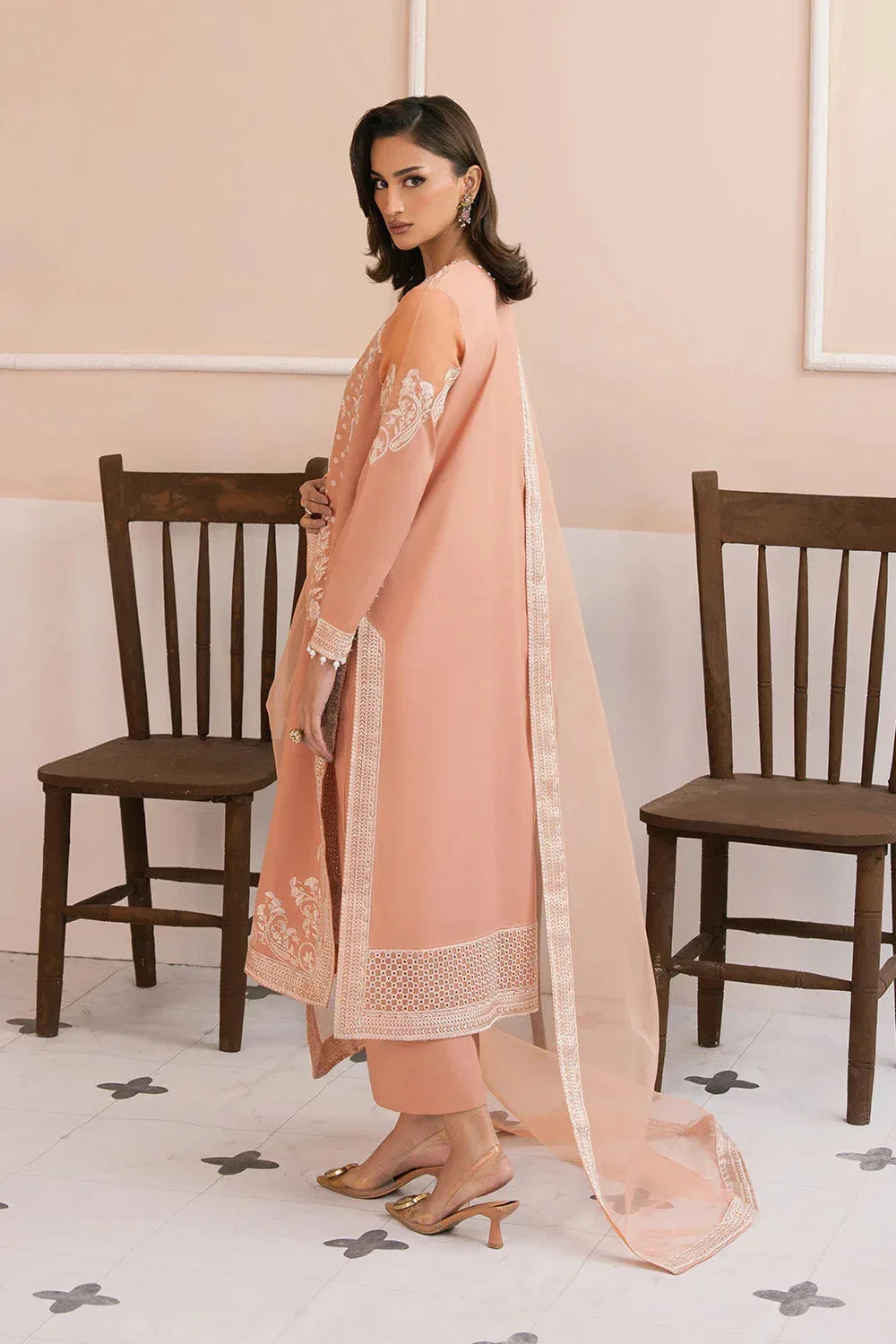 Maryum N Maria Eid Luxury Lawn 25 Peach Pink Organza – view 2 – Poshaq