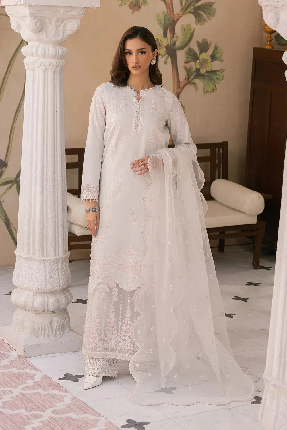 Maryum N Maria Eid Luxury Lawn 25 White Organza – view 1 – Poshaq