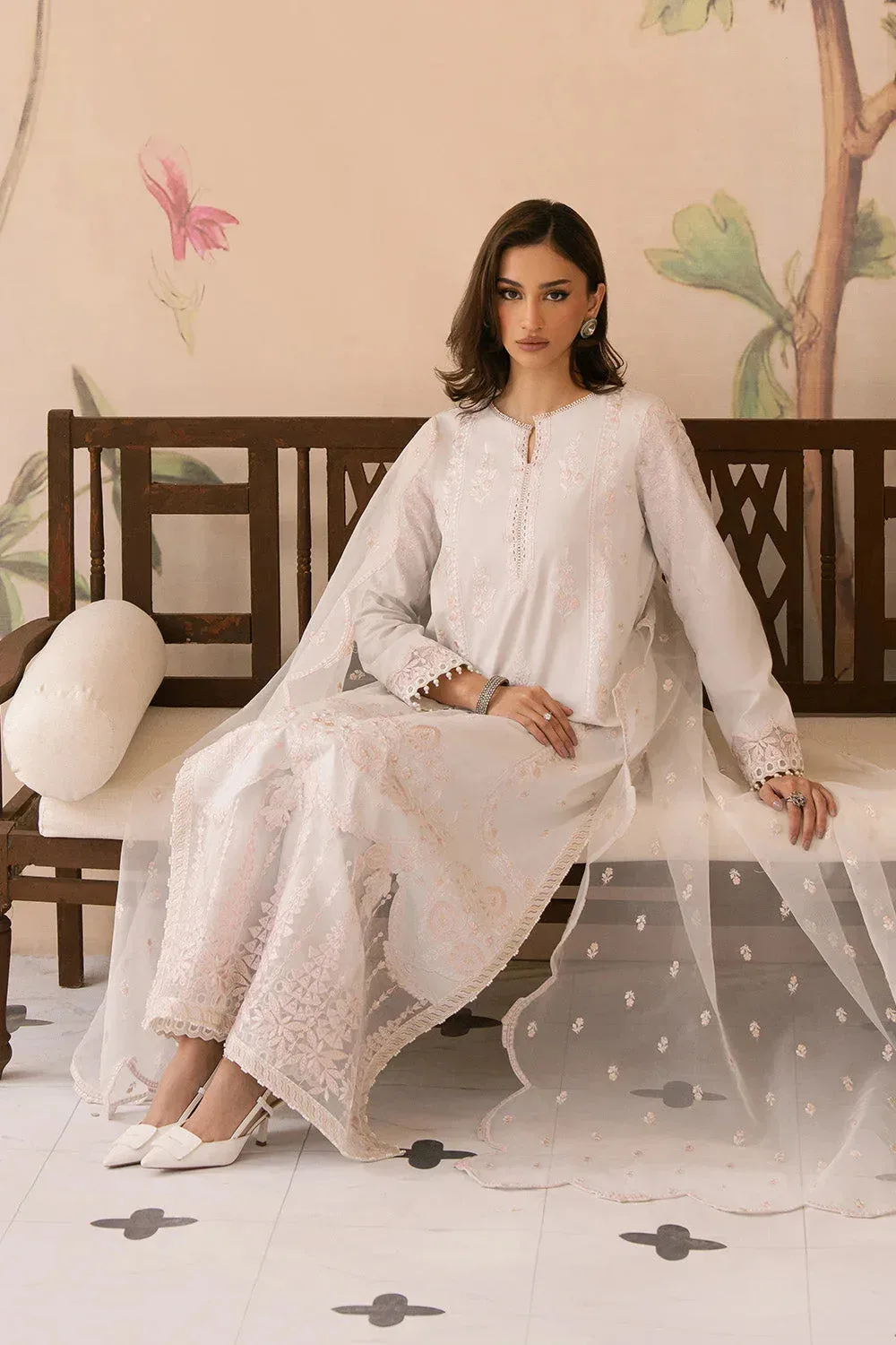 Maryum N Maria Eid Luxury Lawn 25 White Organza – view 4 – Poshaq