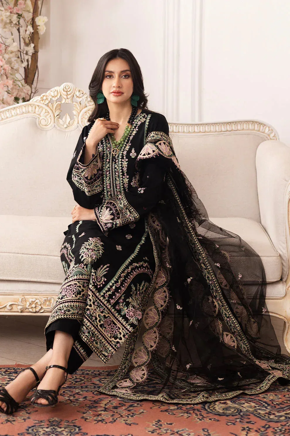 Maryum N Maria Mira Luxury Lawn Black Lawn – view 4 – Poshaq