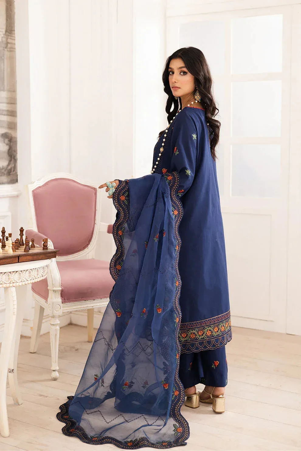 Maryum N Maria Mira Luxury Lawn Navy Lawn – view 2 – Poshaq