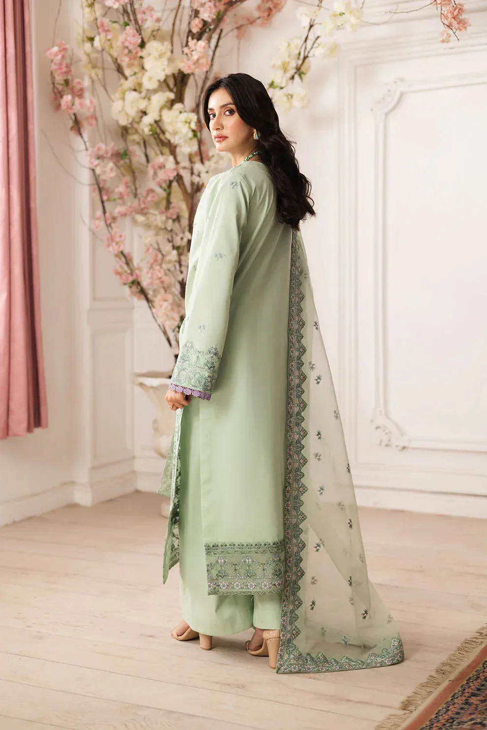 Maryum N Maria Mira Luxury Lawn Sage Green Lawn – view 2 – Poshaq