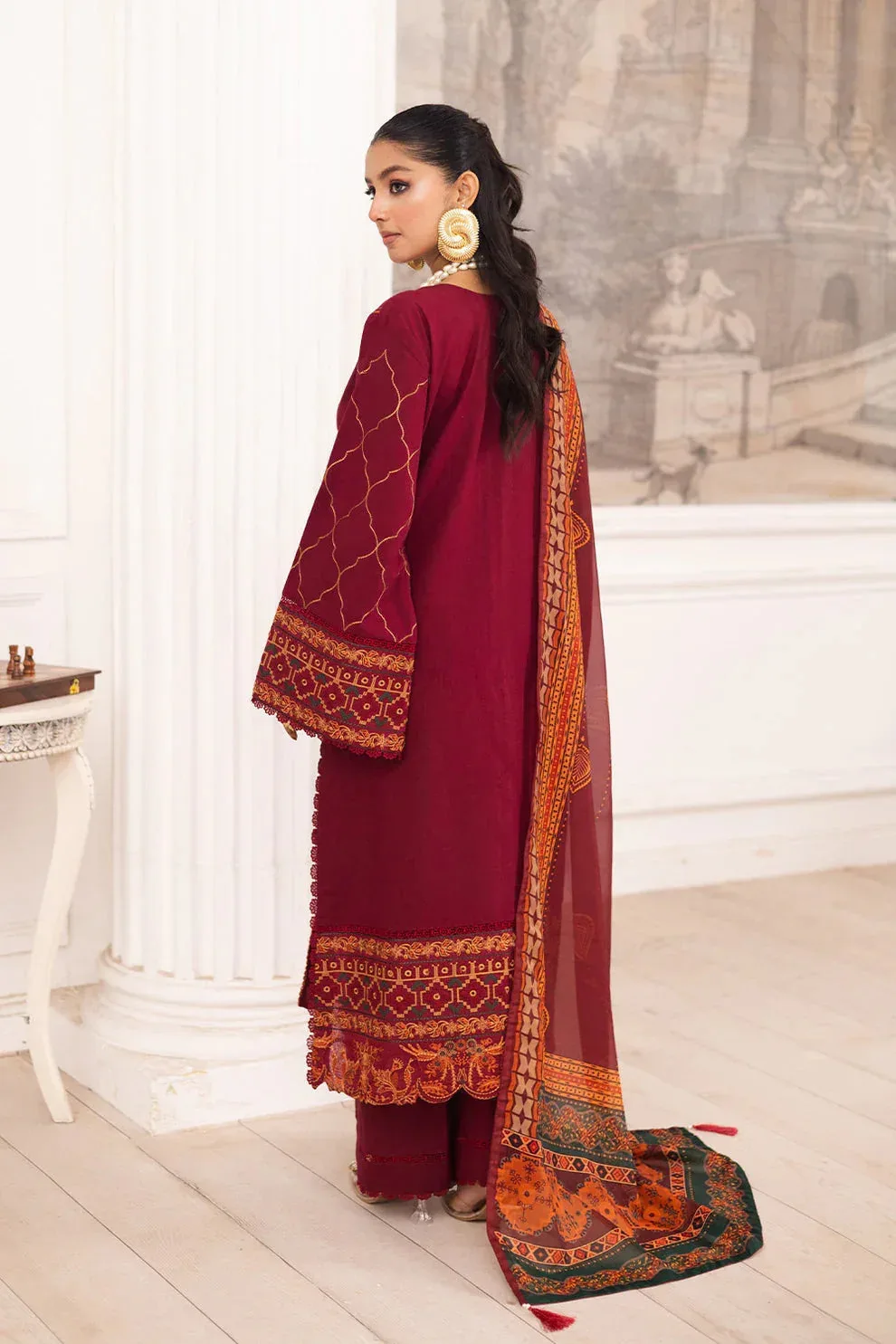 Maryum N Maria Mira Luxury Lawn Carmine Lawn – view 2 – Poshaq