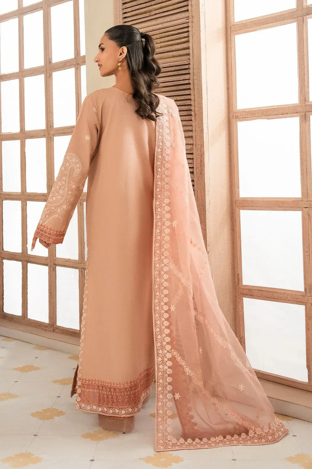 Maryum N Maria Luxury Lawn 25 Nude Peach Organza – view 2 – Poshaq