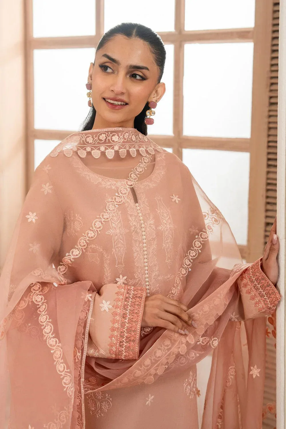 Maryum N Maria Luxury Lawn 25 Nude Peach Organza – view 4 – Poshaq