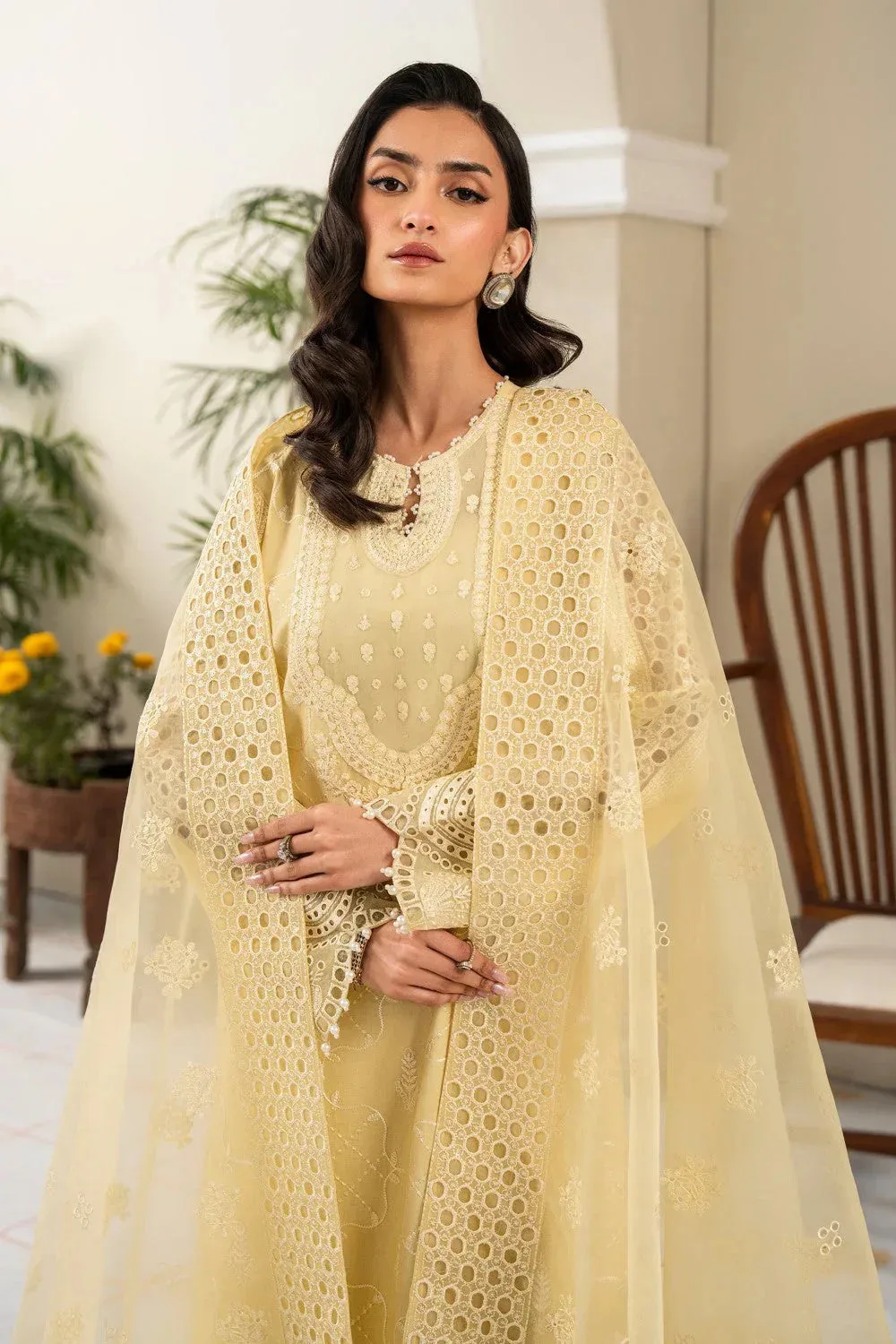 Maryum N Maria Luxury Lawn 25 Vanilla Organza – view 3 – Poshaq