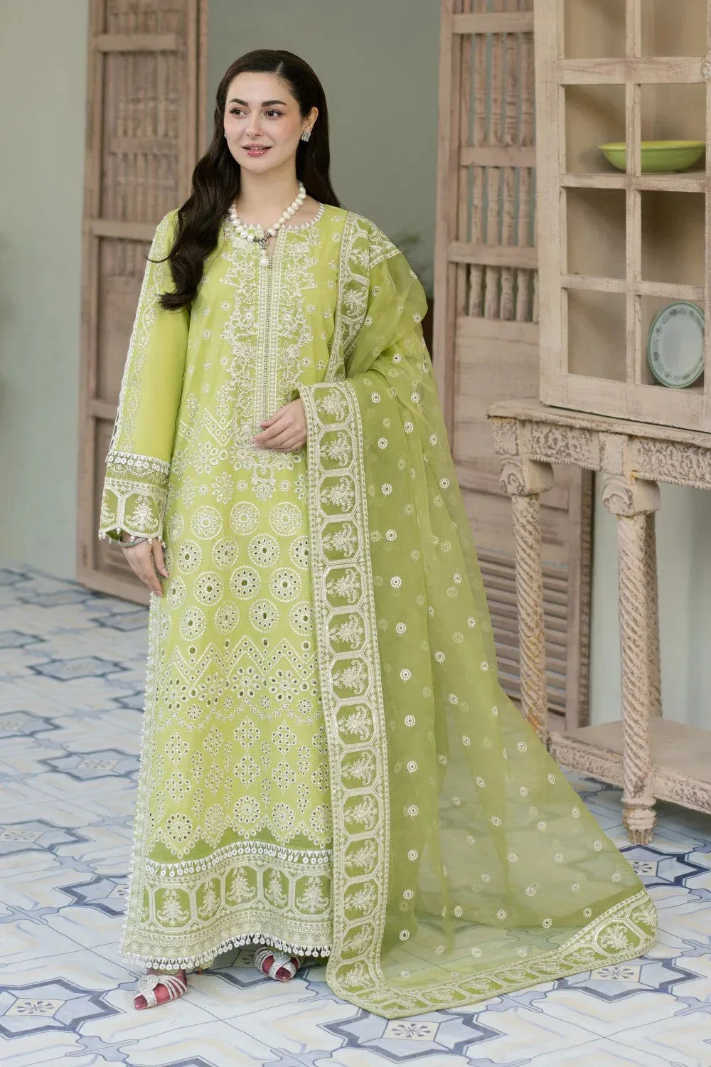 Maryum N Maria Luxury Lawn 25 Apple Green Organza – view 1 – Poshaq