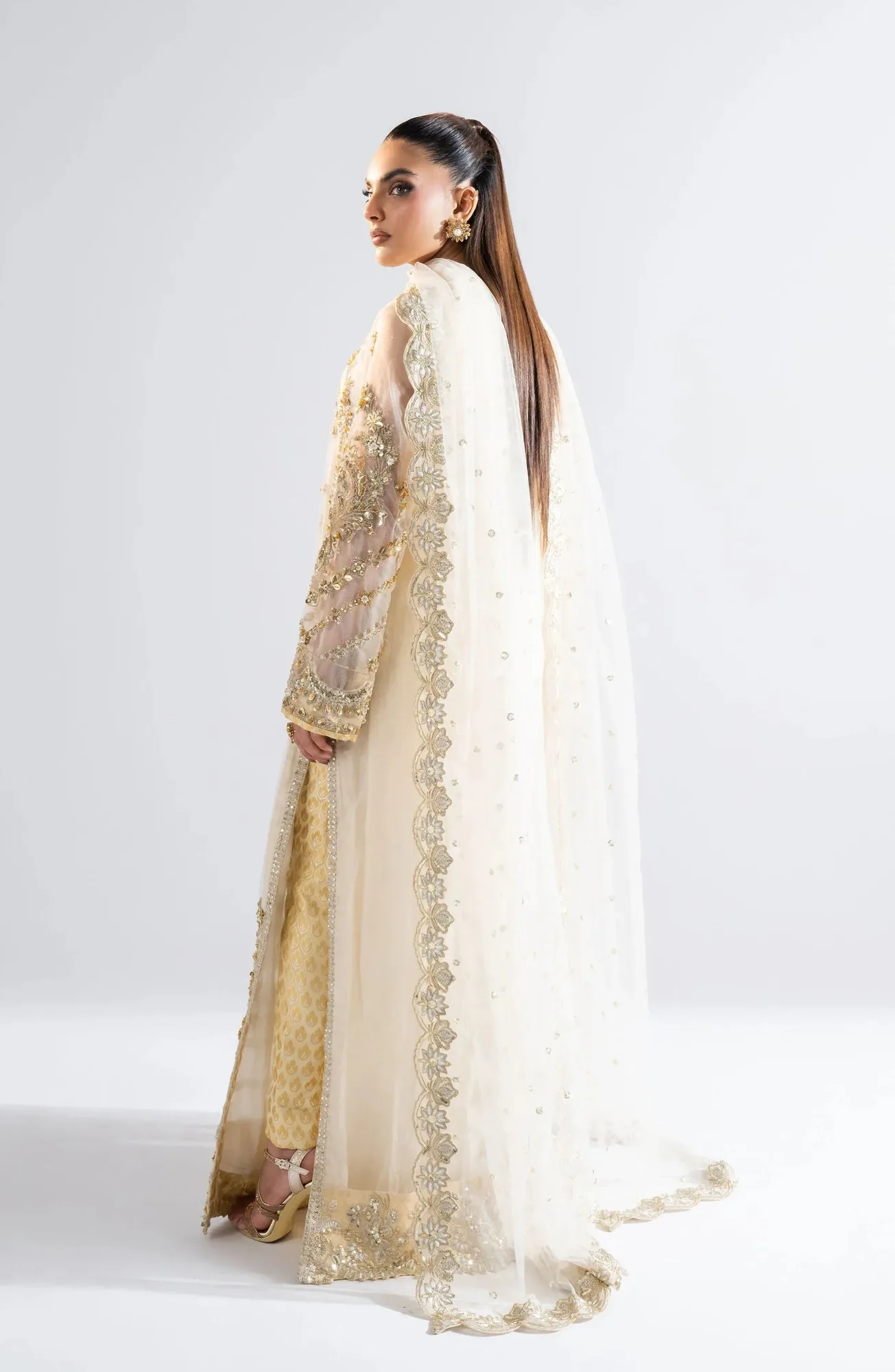 Maryum N Maria Riwayat Wedding Formals Cream Organza – view 4 – Poshaq