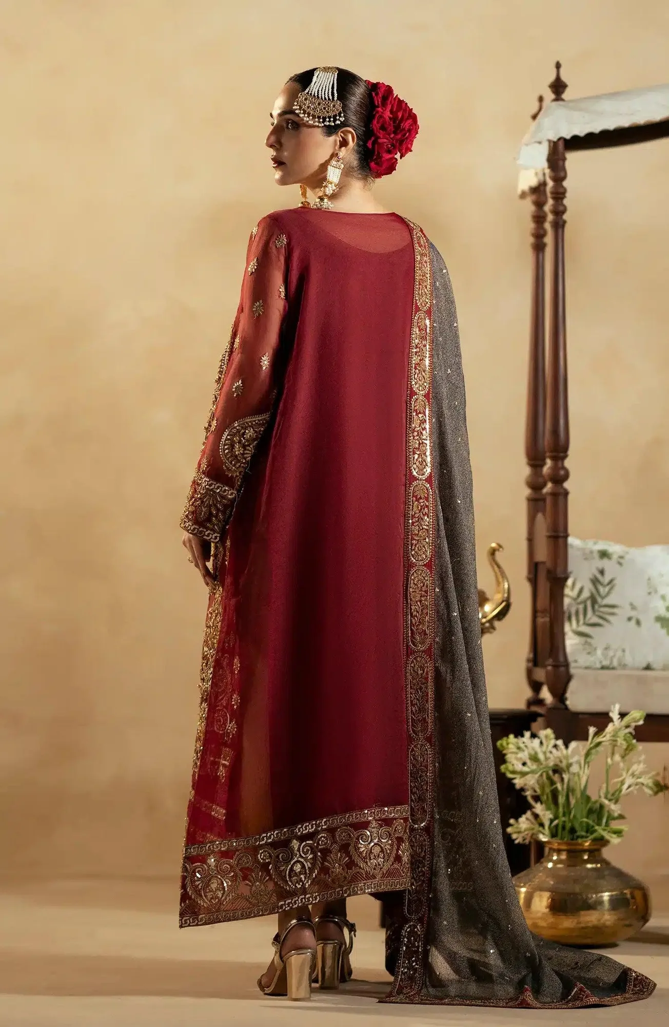 Maryum N Maria Zamani Beghum Formals 23 Red Organza – view 3 – Poshaq