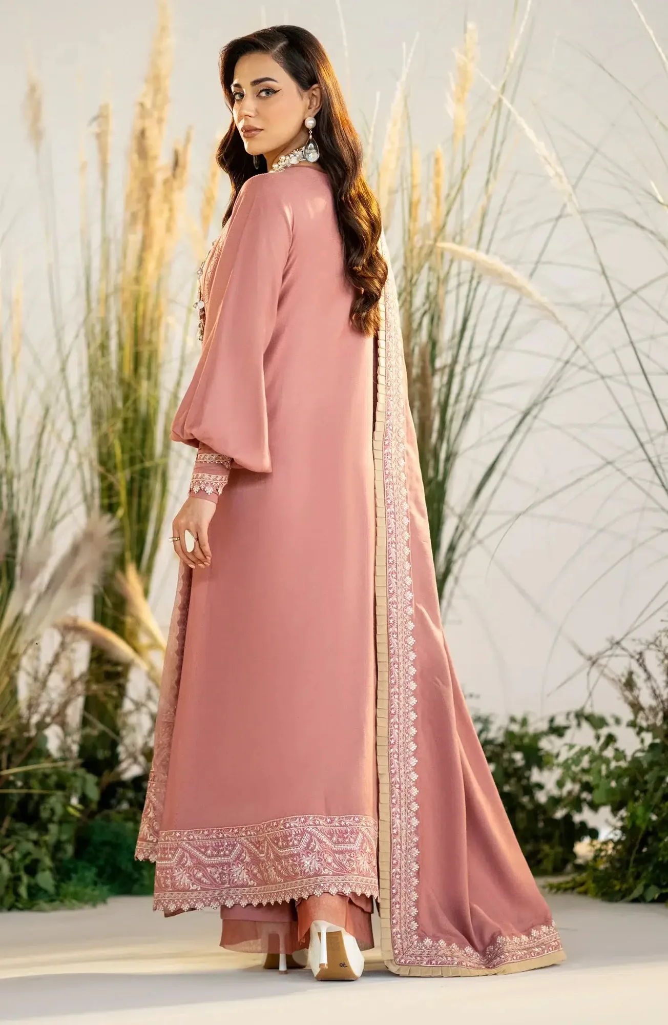 Maryum N Maria Shehr Bano Winter 23 Peach Organza – view 3 – Poshaq