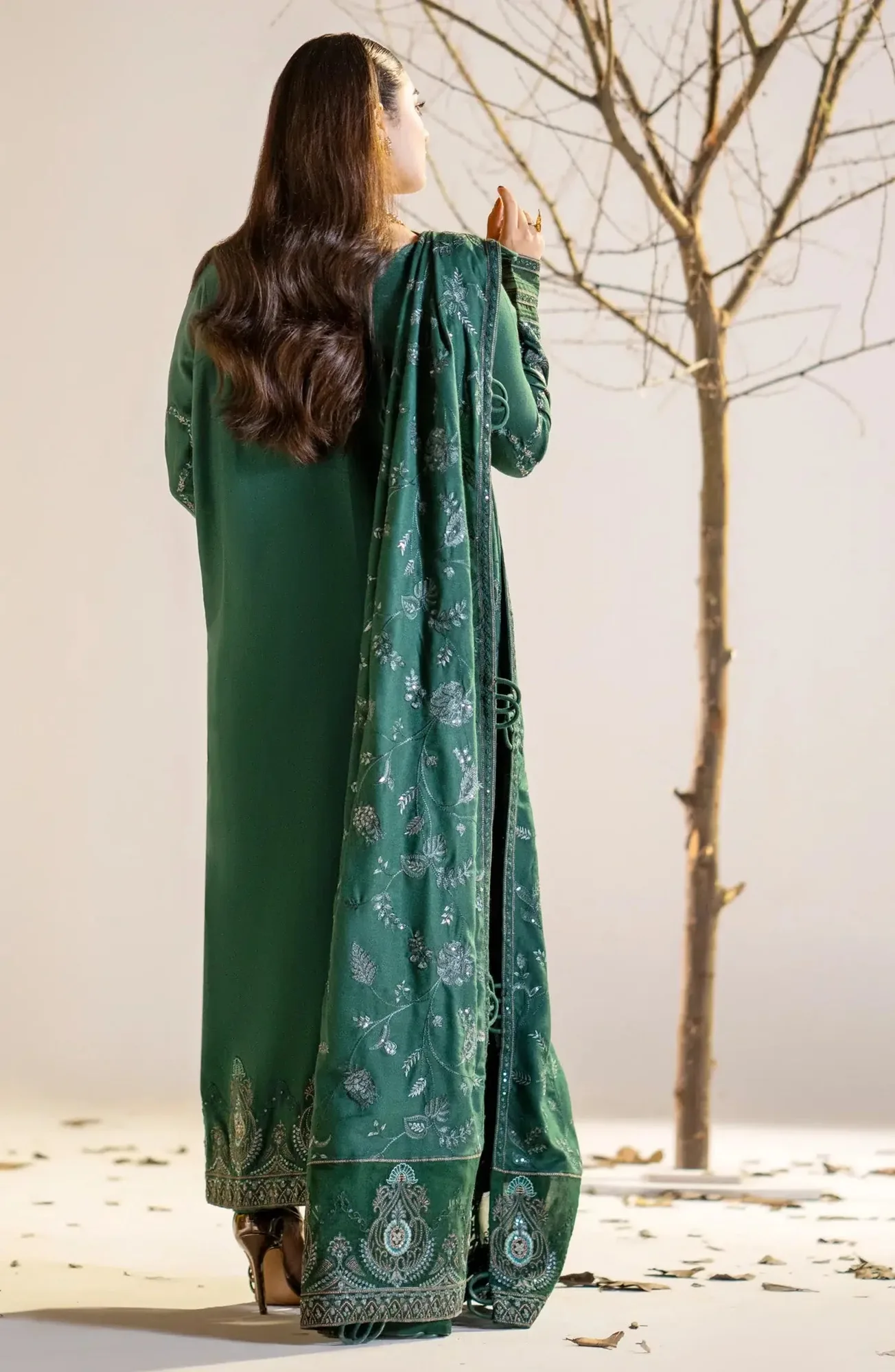 Maryum N Maria Shehr Bano Winter 23 Peach Organza – view 3 – Poshaq