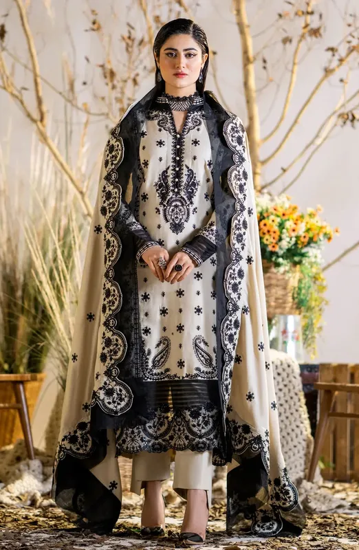 Maryum N Maria Shehr Bano Winter 23 Off White Organza – view 1 – Poshaq