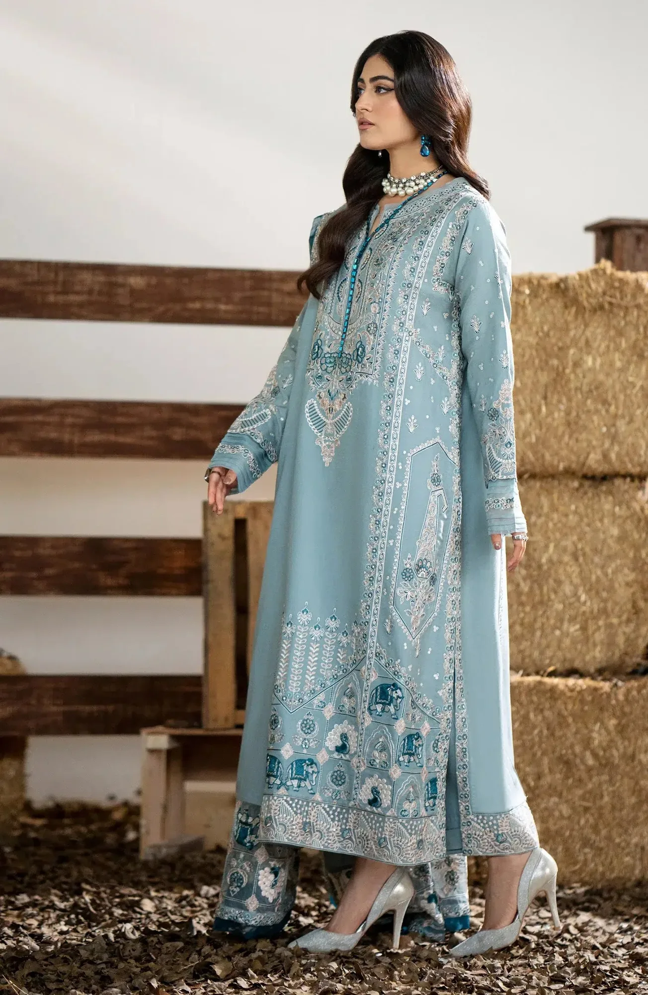 Maryum N Maria Shehr Bano Winter 23 Peach Organza – view 2 – Poshaq