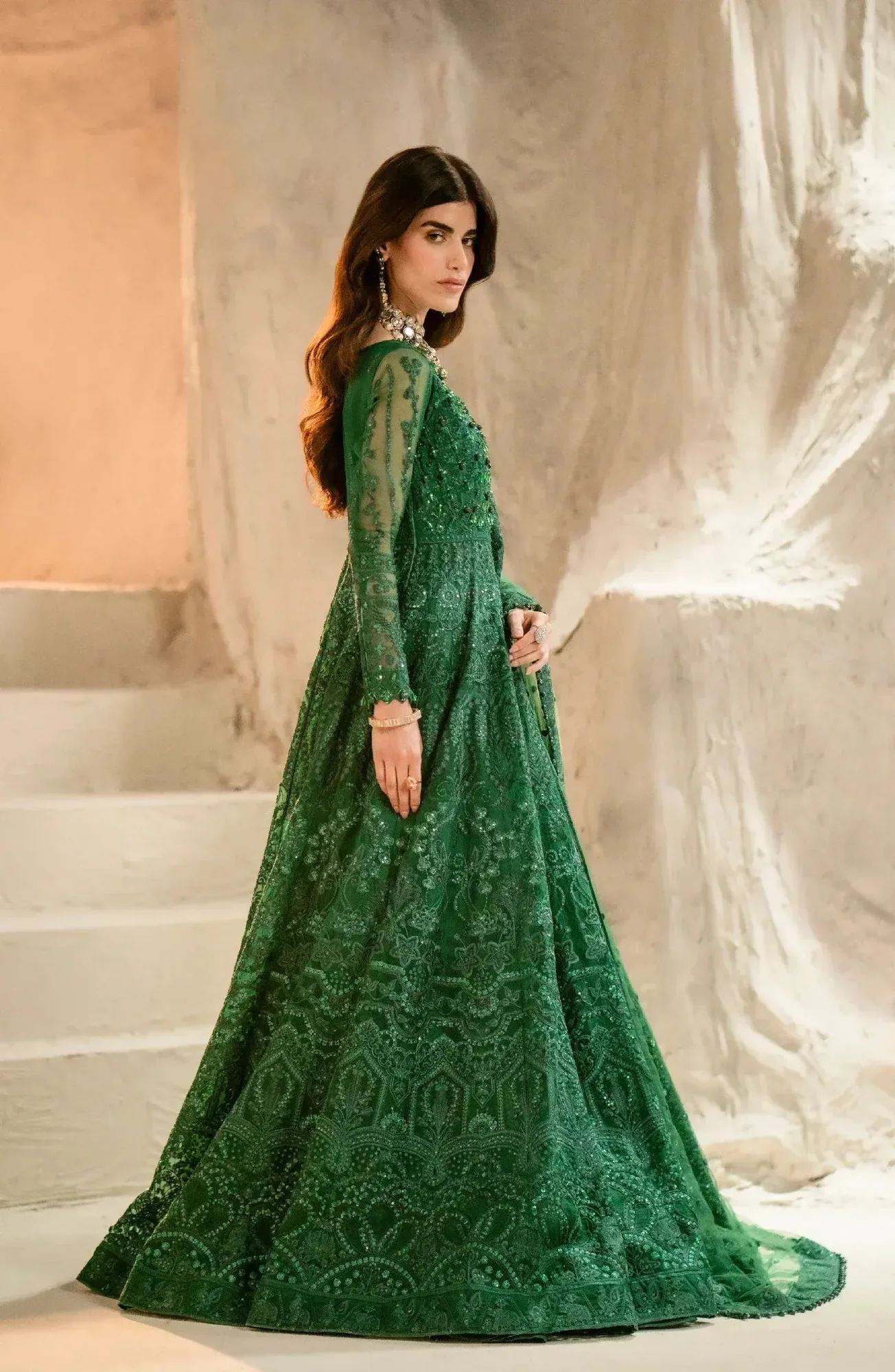 Maryum N Maria Mehr o Maah Bridals Bottle Green Organza – view 5 – Poshaq