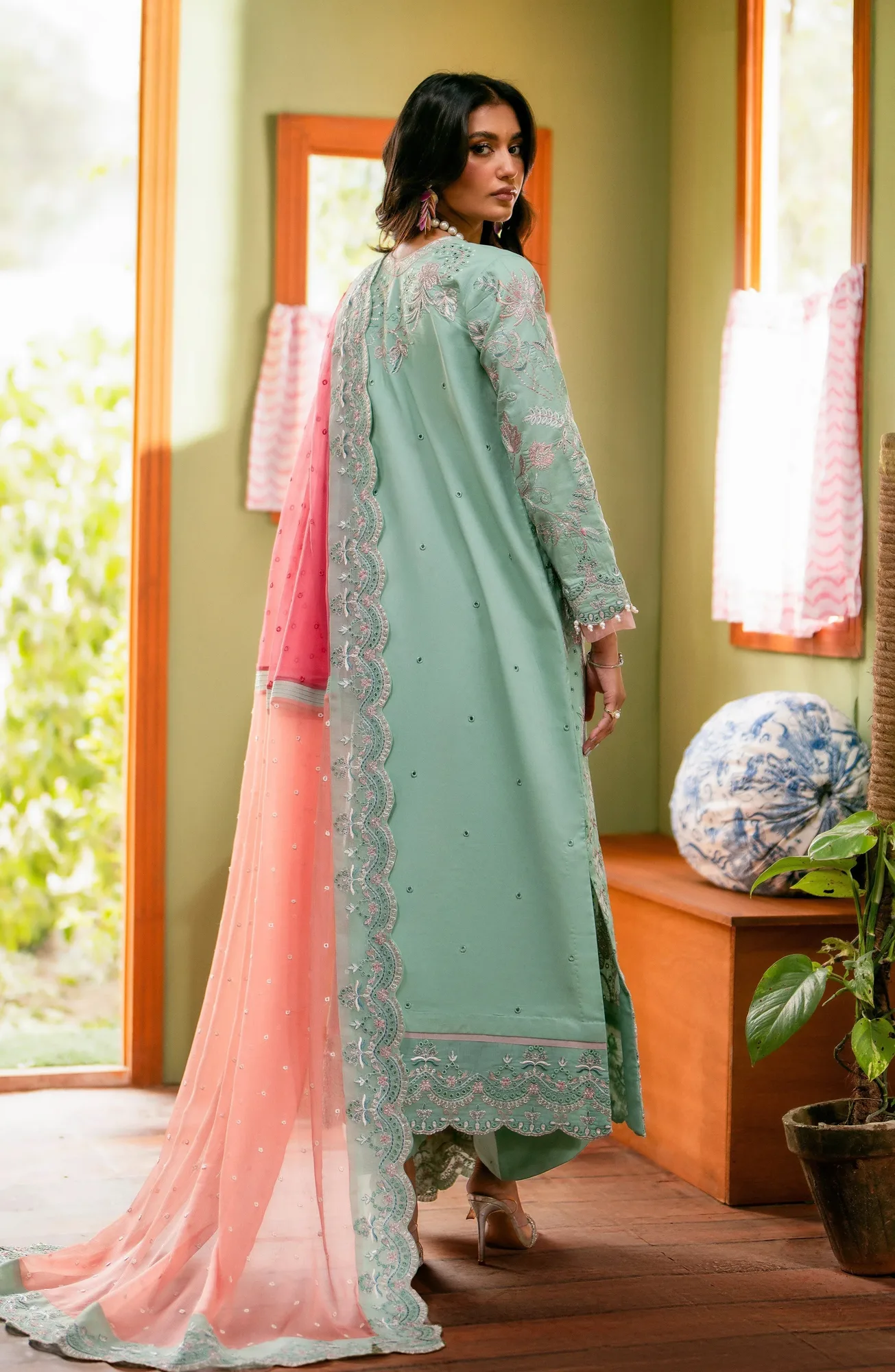 Maryum N Maria Luxury Lawn 24 Organza – view 2 – Poshaq