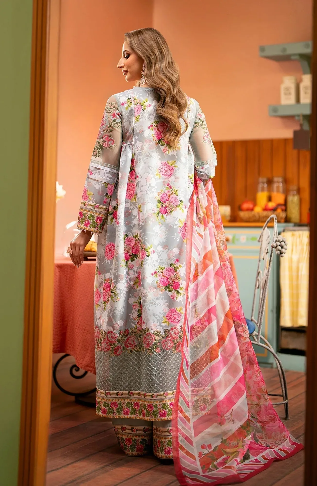 Maryum N Maria Luxury Lawn 24 Grey Organza – view 2 – Poshaq
