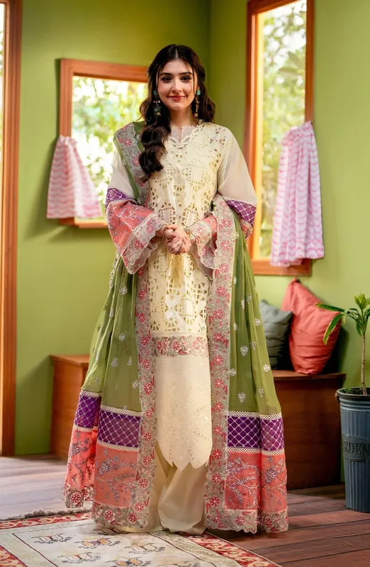 Maryum N Maria Luxury Lawn 24 White Organza – view 1 – Poshaq