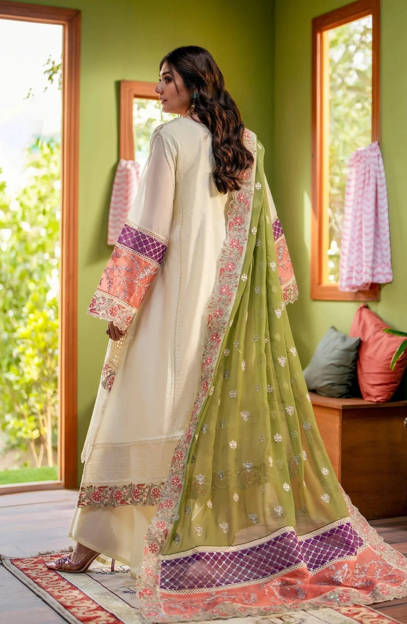 Maryum N Maria Luxury Lawn 24 White Organza – view 2 – Poshaq