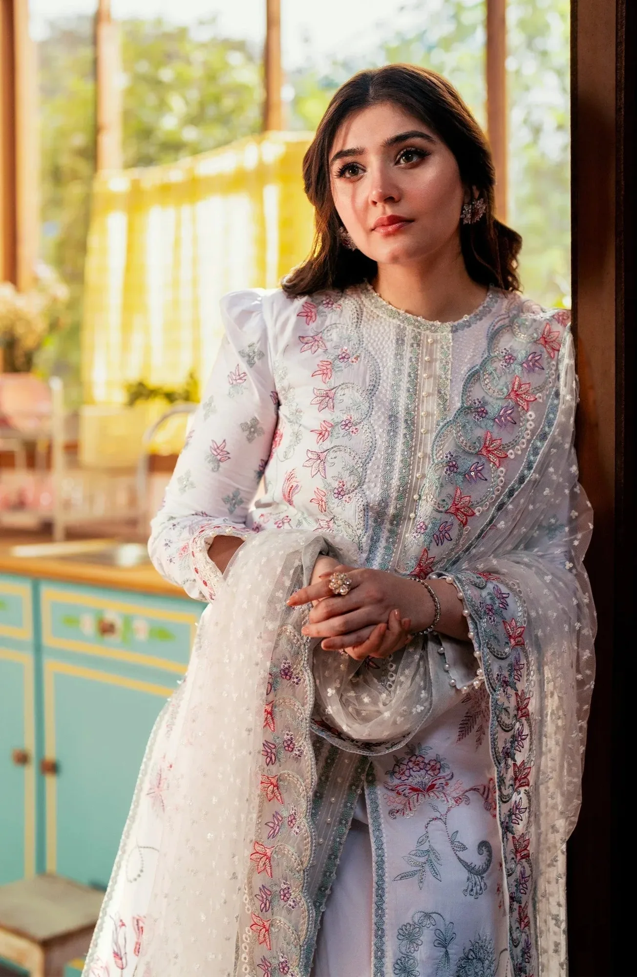 Maryum N Maria Luxury Lawn 24 White Organza – view 3 – Poshaq