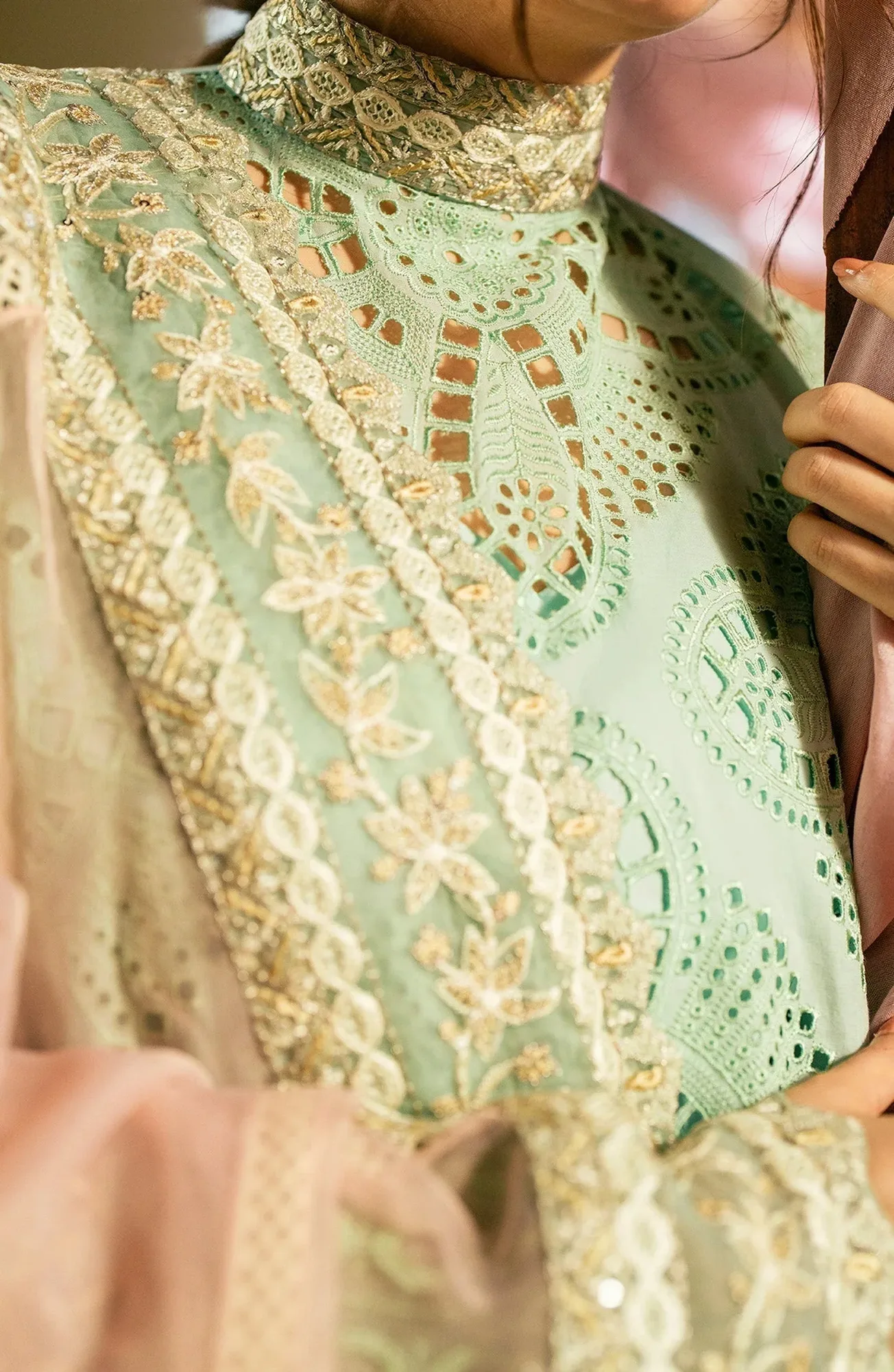 Maryum N Maria Luxury Lawn 24 Organza – view 3 – Poshaq