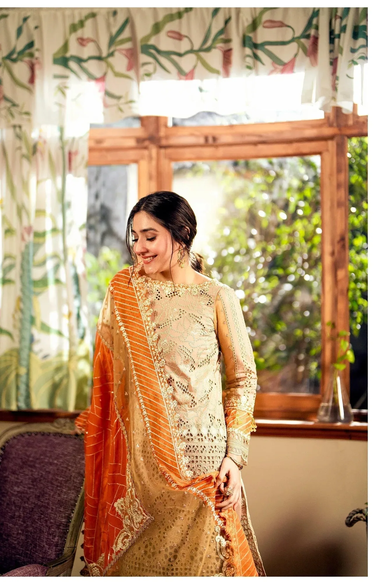 Maryum N Maria Luxury Lawn 24 Organza – view 4 – Poshaq