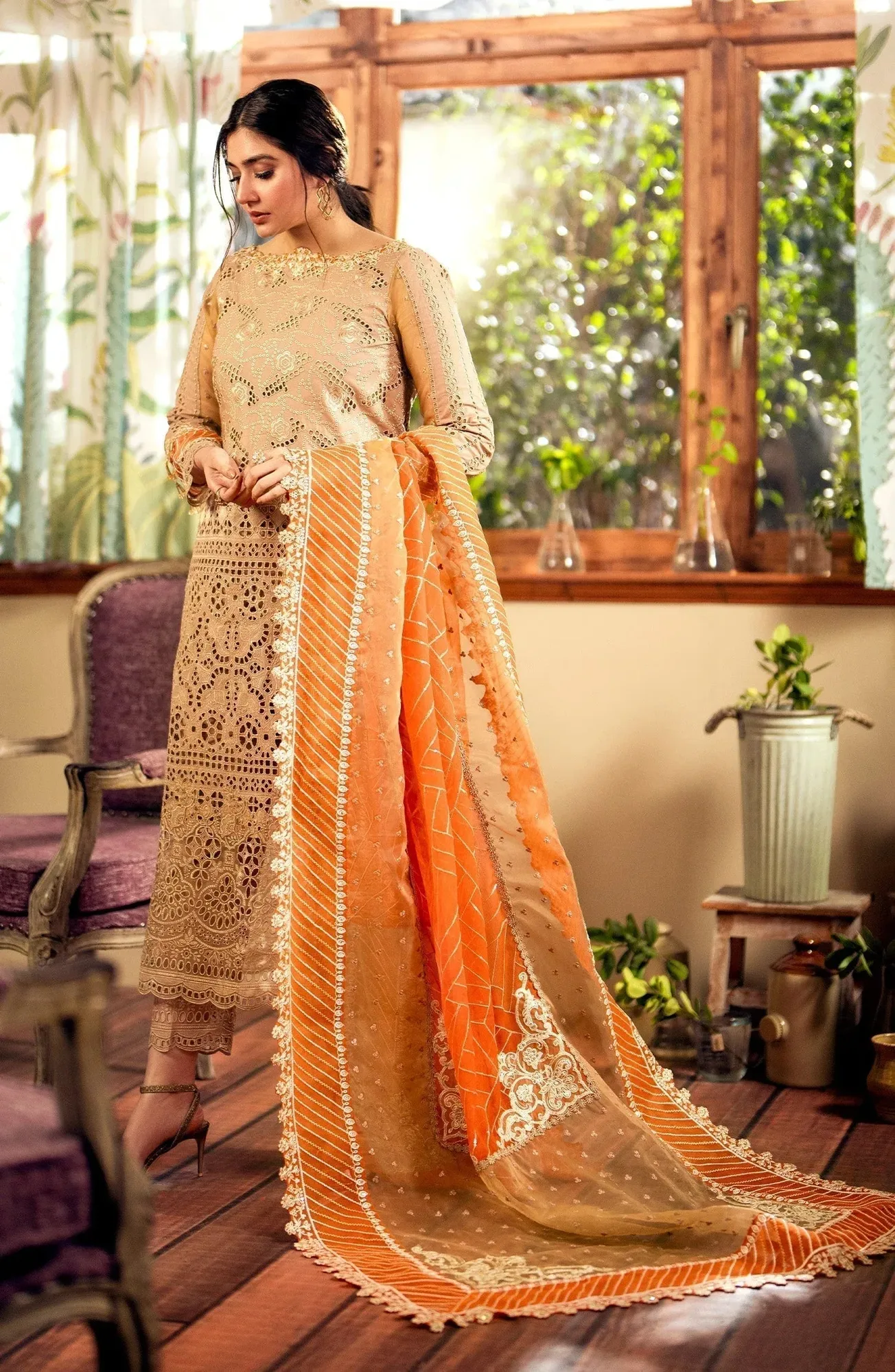 Maryum N Maria Luxury Lawn 24 Organza – view 5 – Poshaq