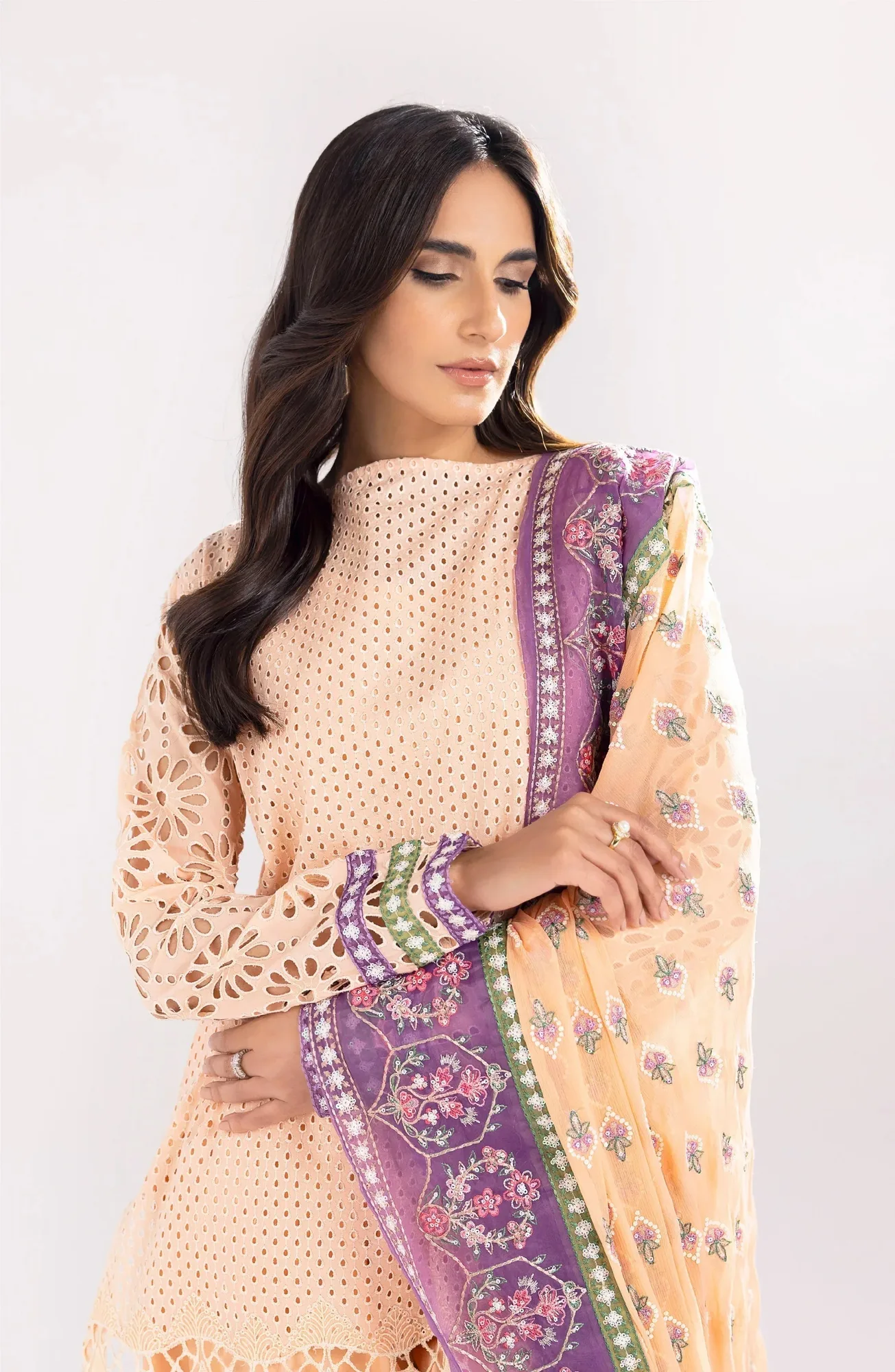 Maryum N Maria Eid Luxury Lawn 24 Peach Organza – view 3 – Poshaq