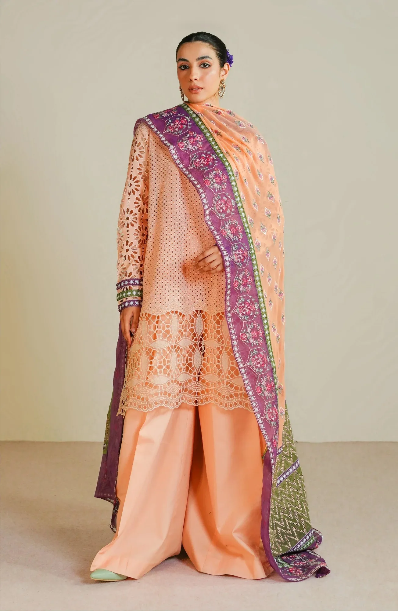 Maryum N Maria Eid Luxury Lawn 24 Peach Organza – view 4 – Poshaq
