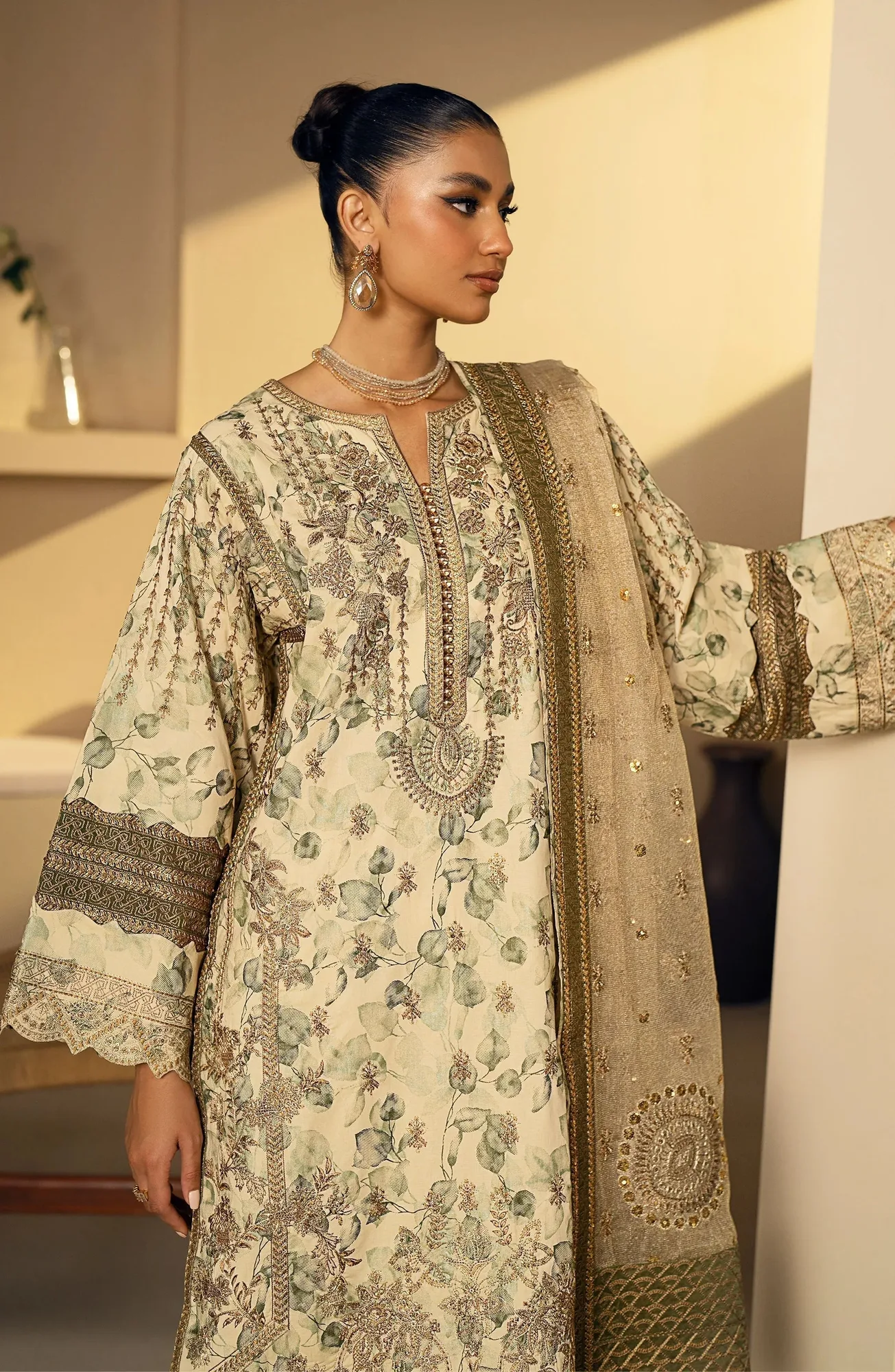 Maryum N Maria Eid Edit 24 Off White Organza – view 3 – Poshaq