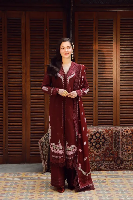 Maryam Hussain Winter Shawl 25 Maroon Khaddar – view 1 – Poshaq