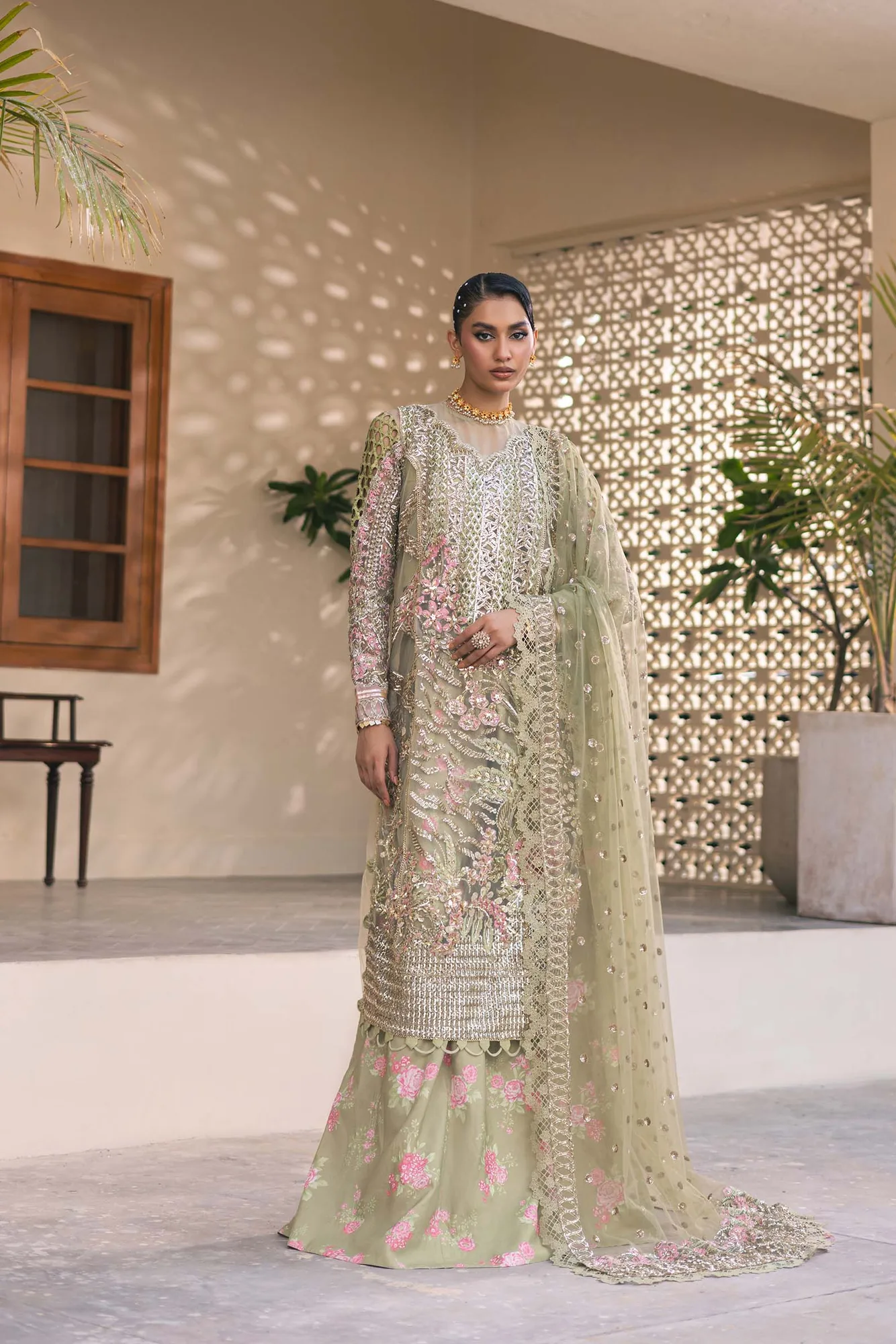 Maryam Hussain Marwa Luxury Formals 24 Green Cotton Silk – view 2 – Poshaq