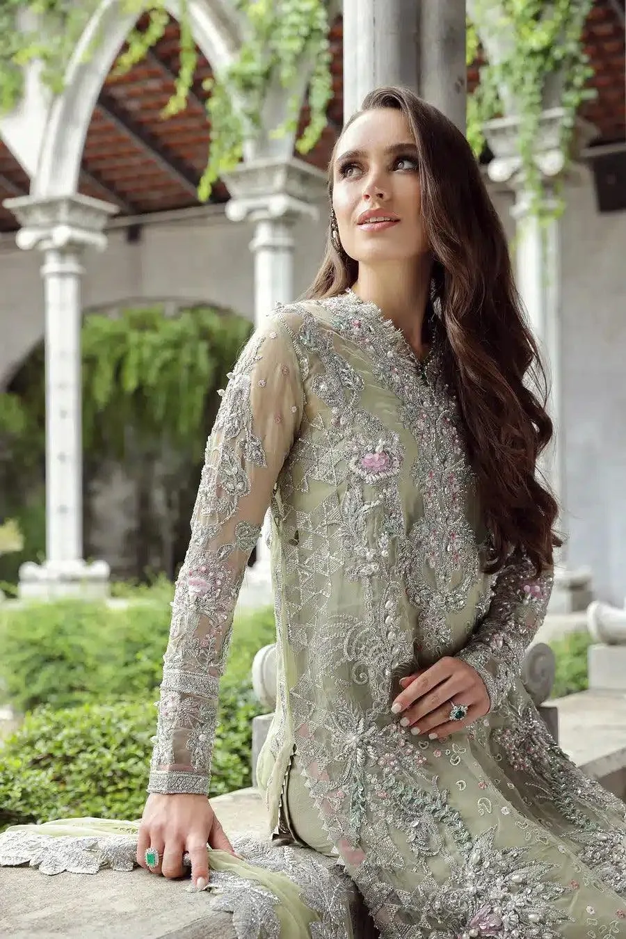 Maryam Hussain Raha Luxury Festive 23 Green Raw Silk – view 4 – Poshaq