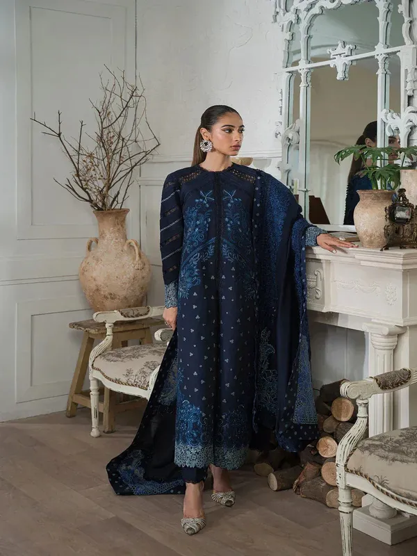 Maryam Hussain Laani Luxury Pret Blue Khaddar – view 1 – Poshaq
