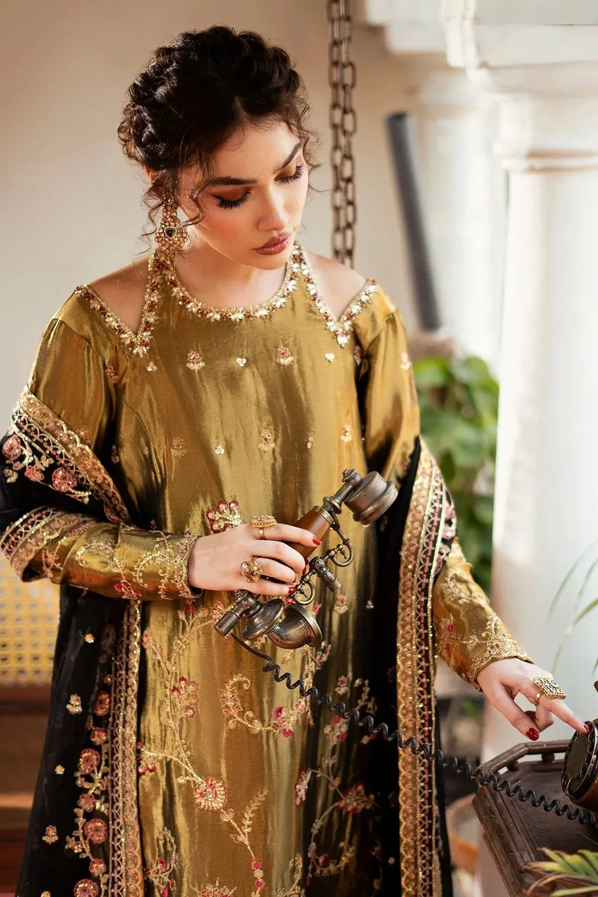 Mina Kashif Noor Jahan Wedding Formals Green Masoori – view 5 – Poshaq