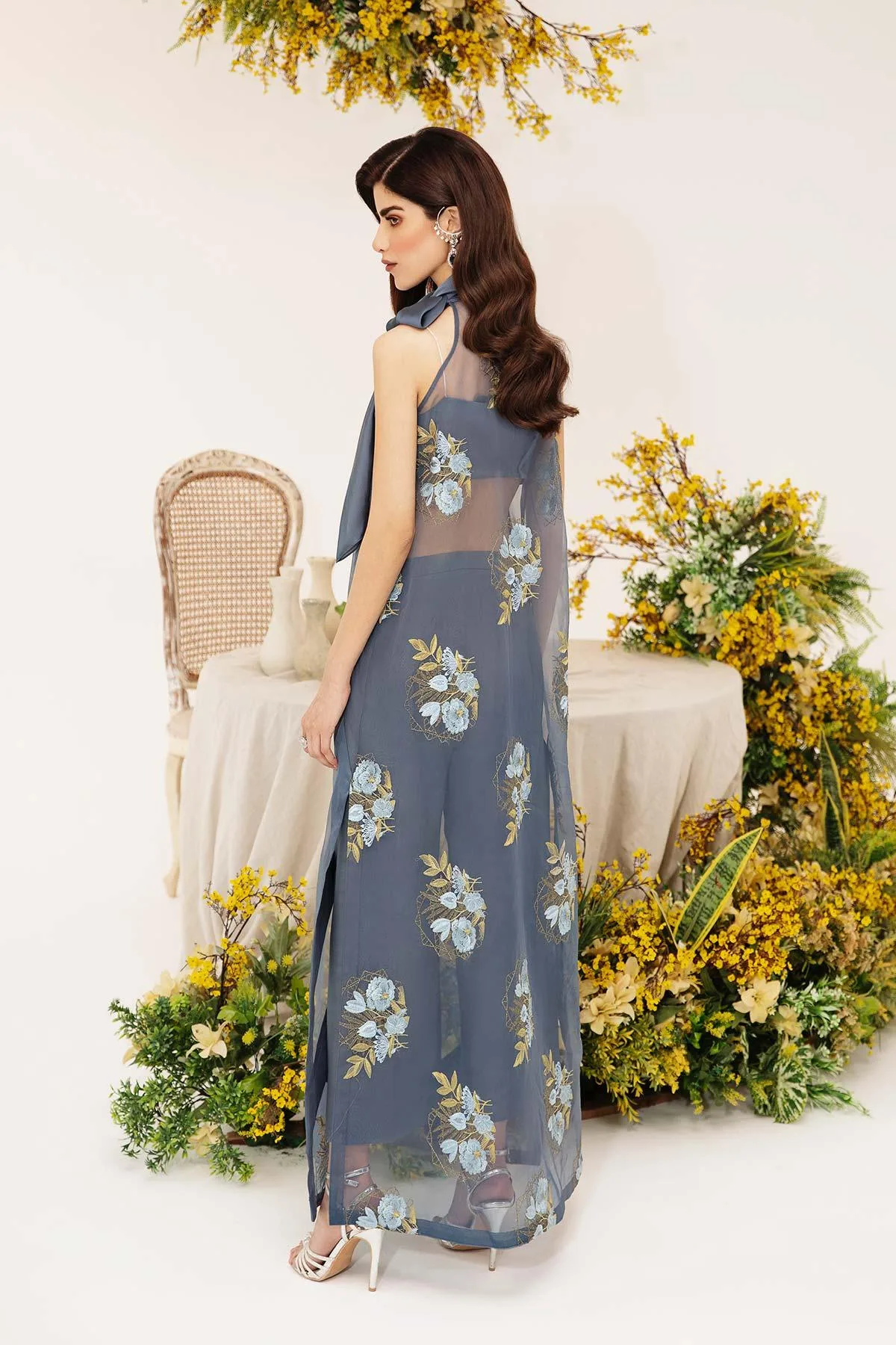 Mina Kashif Ala Mode Luxury Formals 23 Green Raw Silk – view 2 – Poshaq