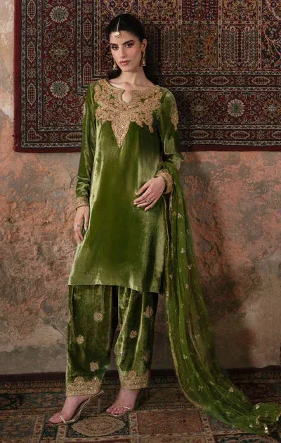 Maya Viola Luxe Velvet 25 Green Velvet – view 1 – Poshaq