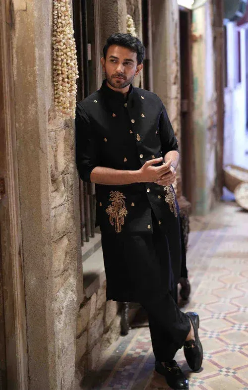 Maya Dil ki Batain Black Raw Silk – view 1 – Poshaq