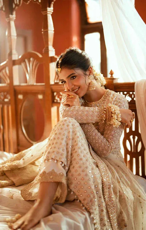Maya Dil ki Batain Ivory Raw Silk – view 3 – Poshaq