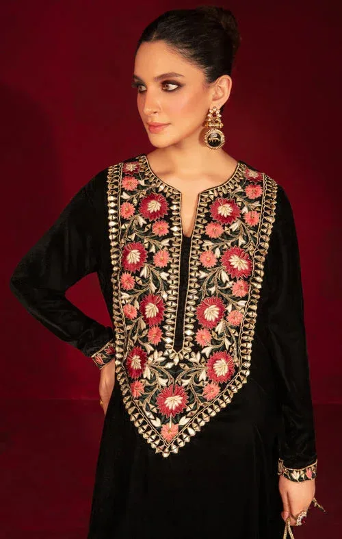 Maya Raazi Velvet 24 Black Velvet – view 3 – Poshaq