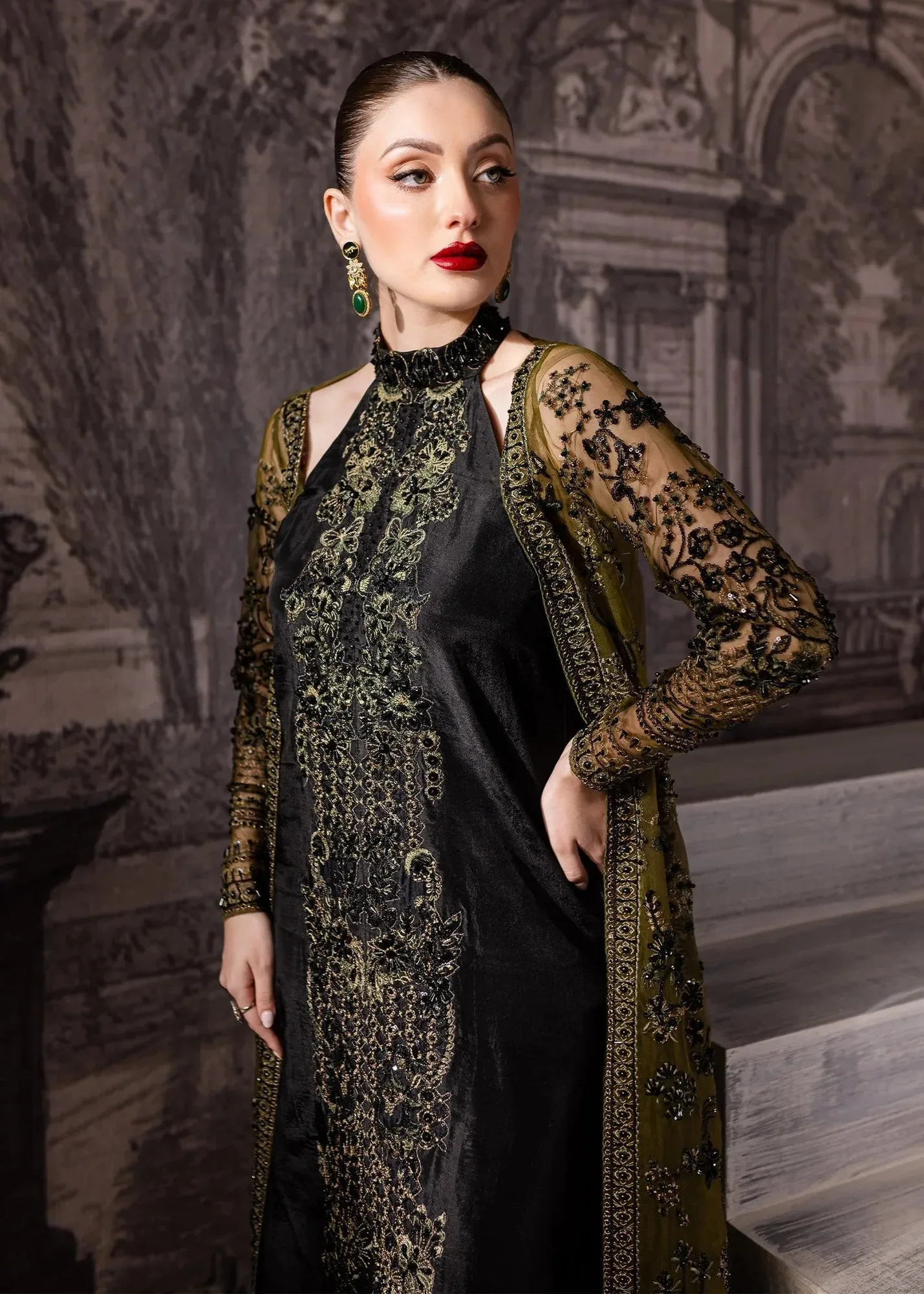Maria Osama Khan Mystara Wedding Festive Black Raw Silk – view 3 – Poshaq