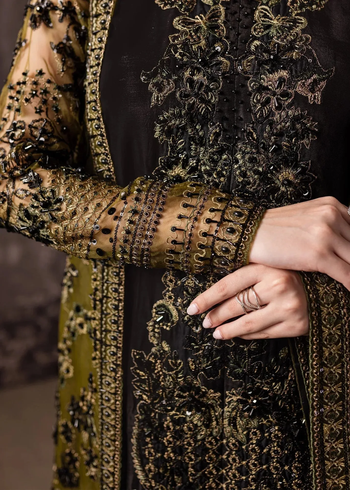 Maria Osama Khan Mystara Wedding Festive Black Raw Silk – view 4 – Poshaq