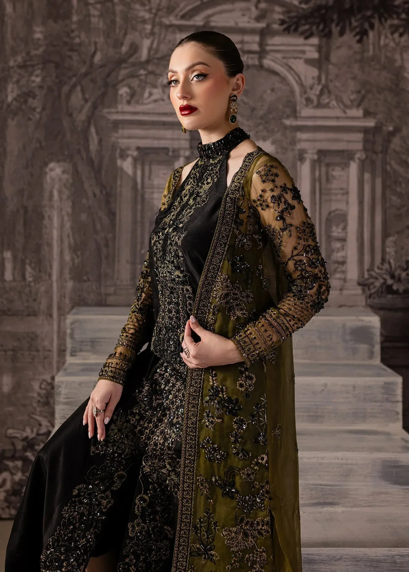 Maria Osama Khan Mystara Wedding Festive Black Raw Silk – view 7 – Poshaq
