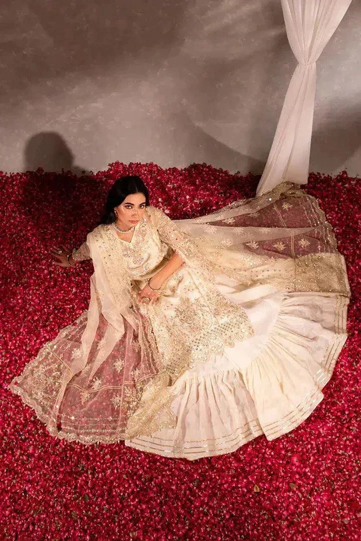 Maria Osama Khan Dastaan Festive Formals 23 Off White Raw Silk – view 4 – Poshaq