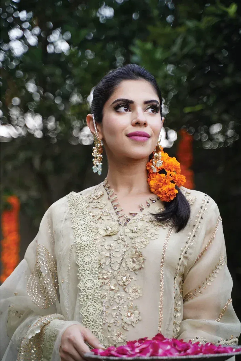 Muntaha by Shanzay Fahad Formals Organza – view 3 – Poshaq