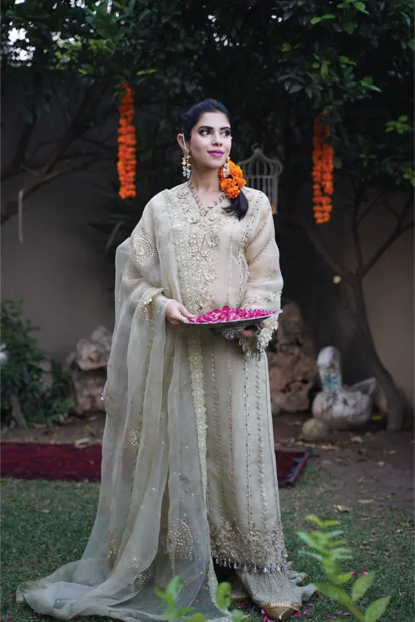 Muntaha by Shanzay Fahad Formals Organza – view 4 – Poshaq