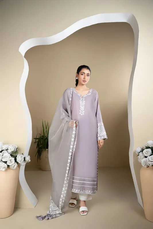 Muntaha by Shanzay Fahad Rumaisa Luxury Pret Dove Organza – view 1 – Poshaq